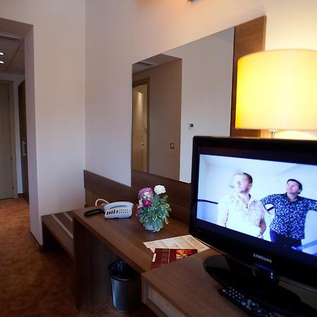 Top Rooms Aparthotel Bucharest Luaran gambar
