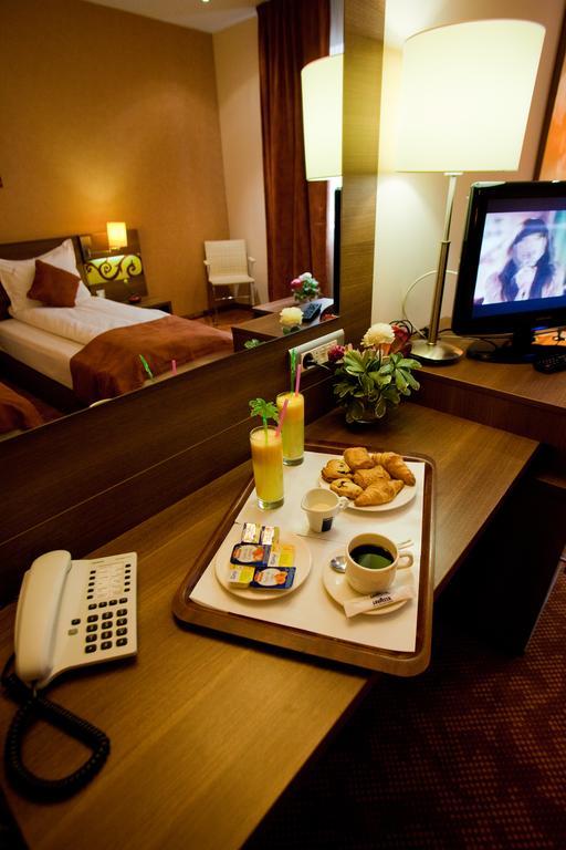 Top Rooms Aparthotel Bucharest Luaran gambar